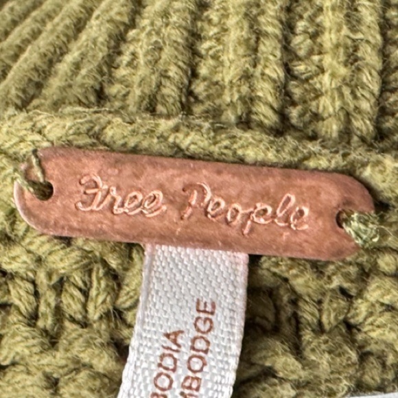 Free People Lila Cardigan Green Textured Knit Button Front (L) - Picture 3 of 14